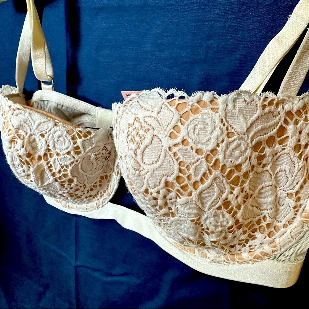 Victoria’s Secret Very Sexy Balconet Bra 34DD - NWT